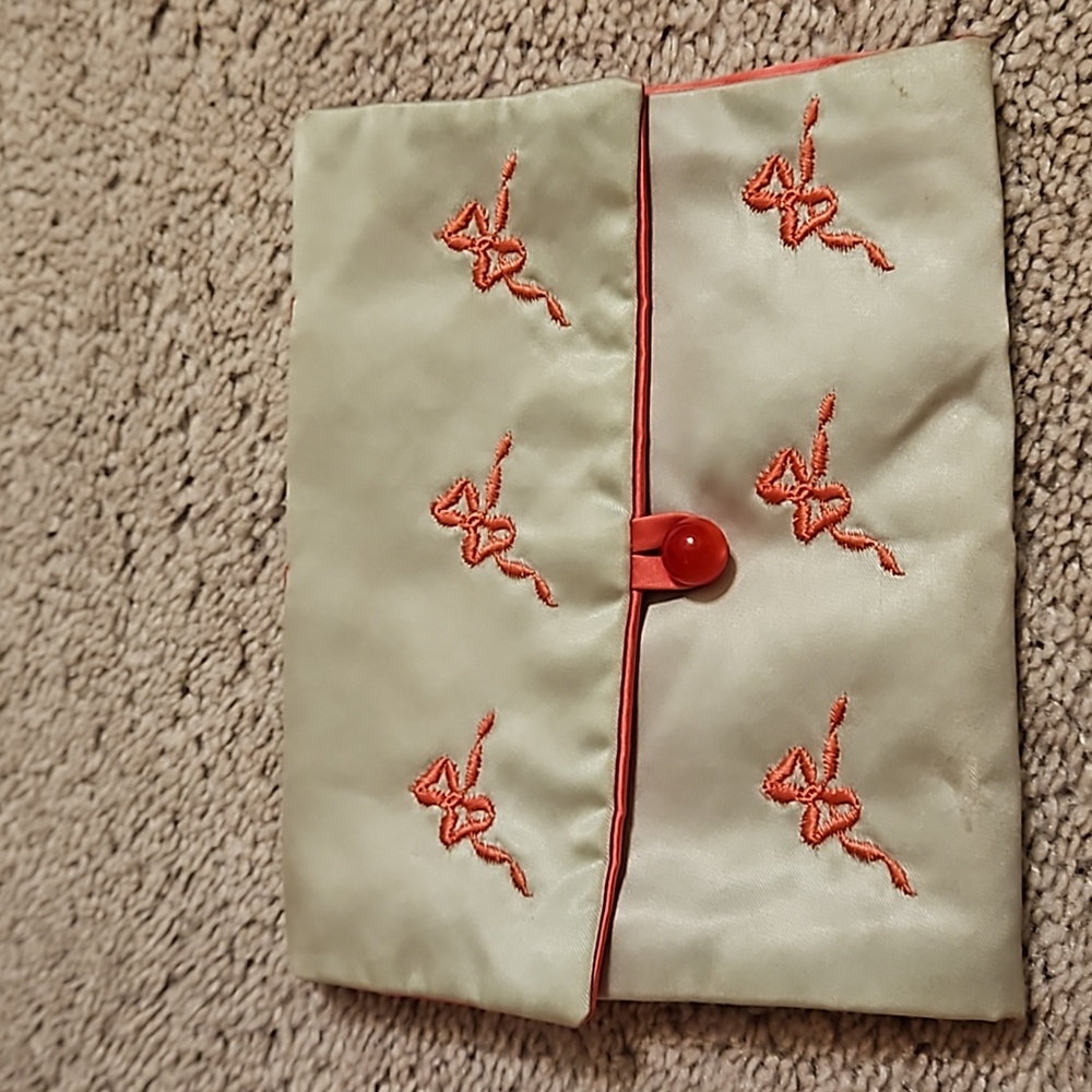 Vintage jewelry travel purse